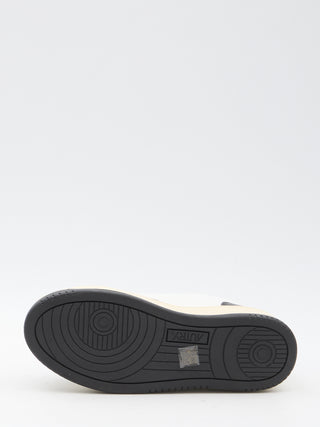 Medalist Platform Low Sneakers