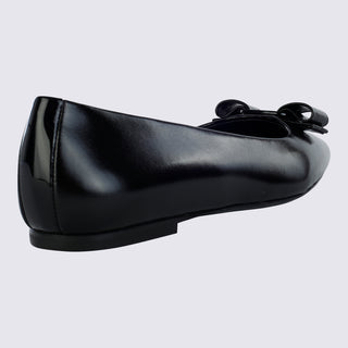 Ferragamo Flat Shoes Black