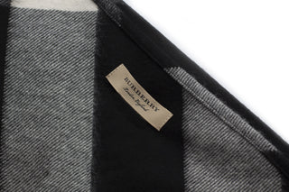 Burberry Scarfs Black