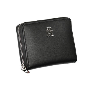 Elegant Black Zip Wallet With Multiple Compartments