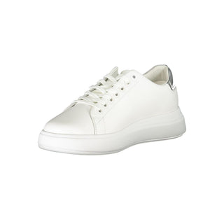 Chic White Sneakers With Contrast Details