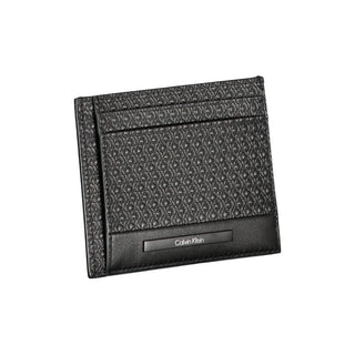 Elegant Leather Card Holder With Contrasting Details