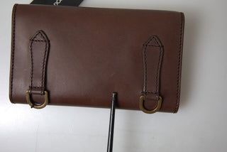 Chic Brown Leather Shoulder Bag With Gold Detailing