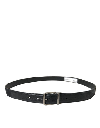 Elegant Leather Belt With Metal Buckle