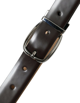 Elegant Leather Belt With Eye-catching Buckle