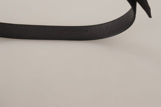 Elegant Black Leather Belt With Metal Buckle