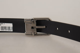 Elegant Black Leather Belt With Metal Buckle