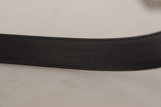 Sleek Black Leather Belt With Metal Buckle