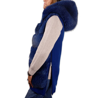 Elegant Sleeveless Wool Coat With Fox Fur Trim