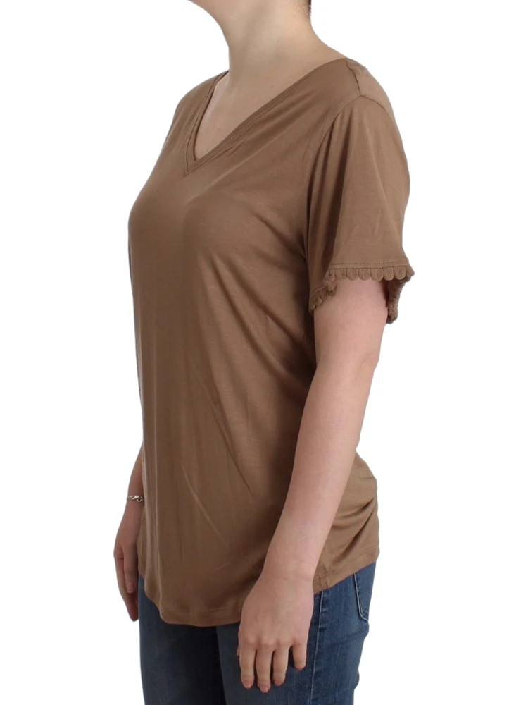 Brown shortsleeved top alternative