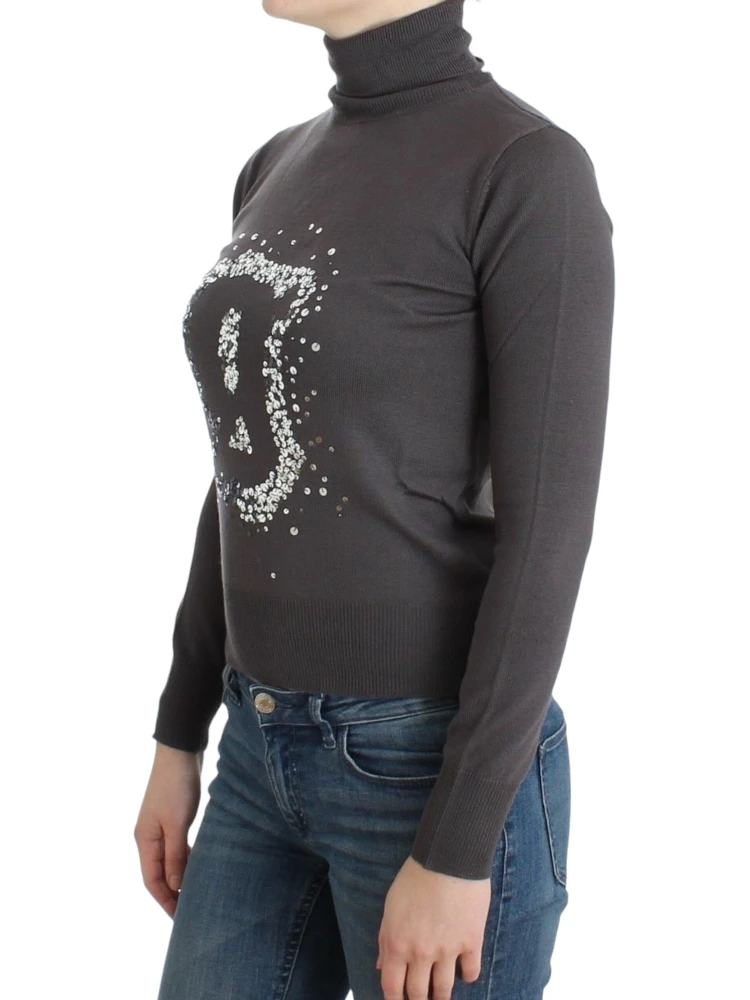 Brown turtleneck cotton sweater alternative