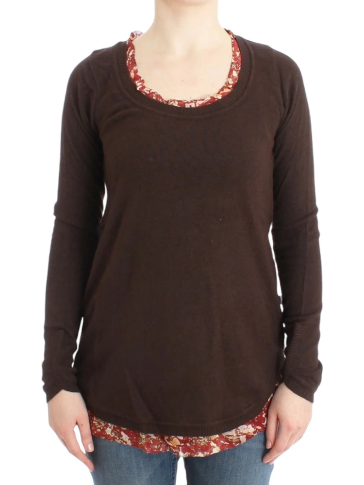 Brown crewneck sweater