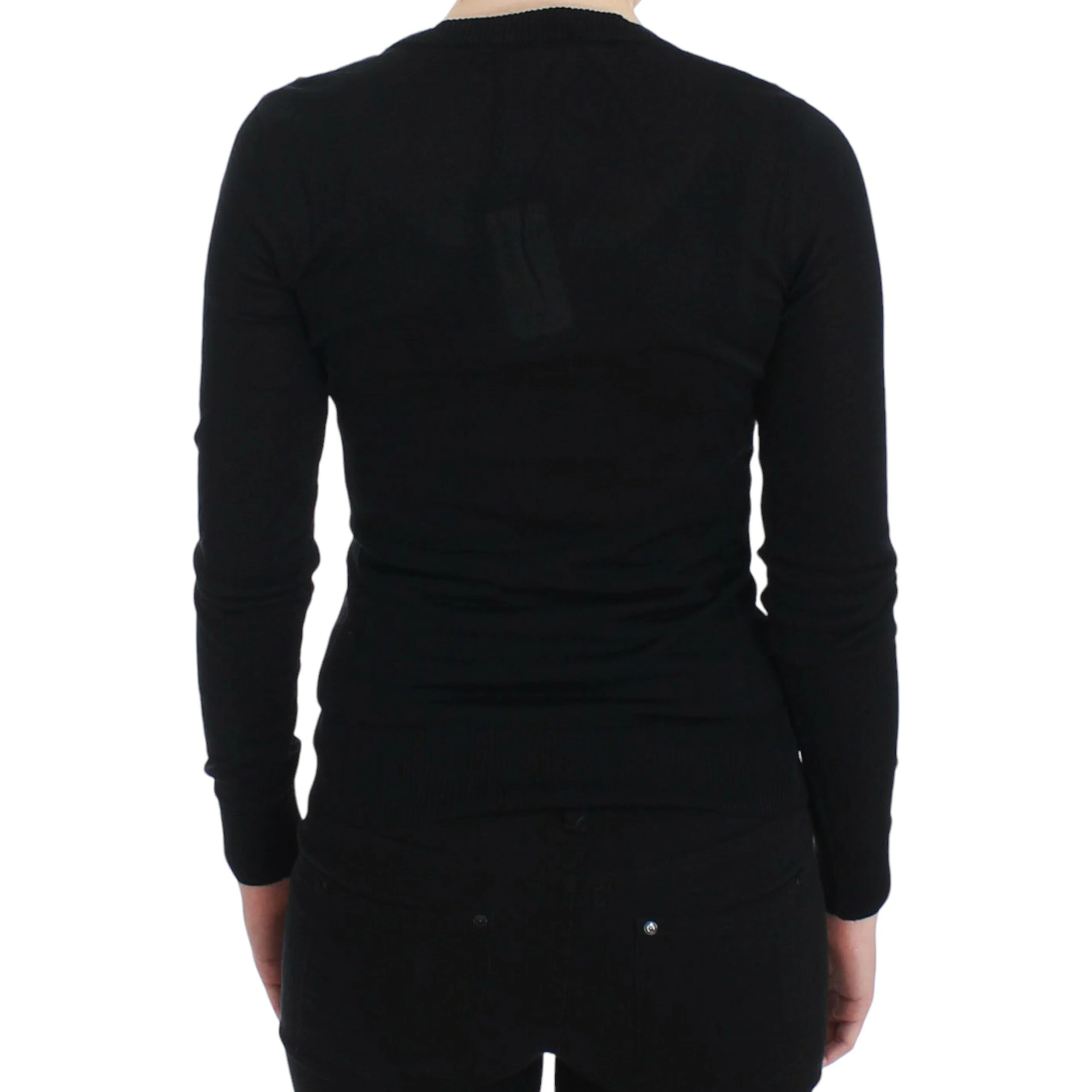 Black cashmere crewneck sweater pullover