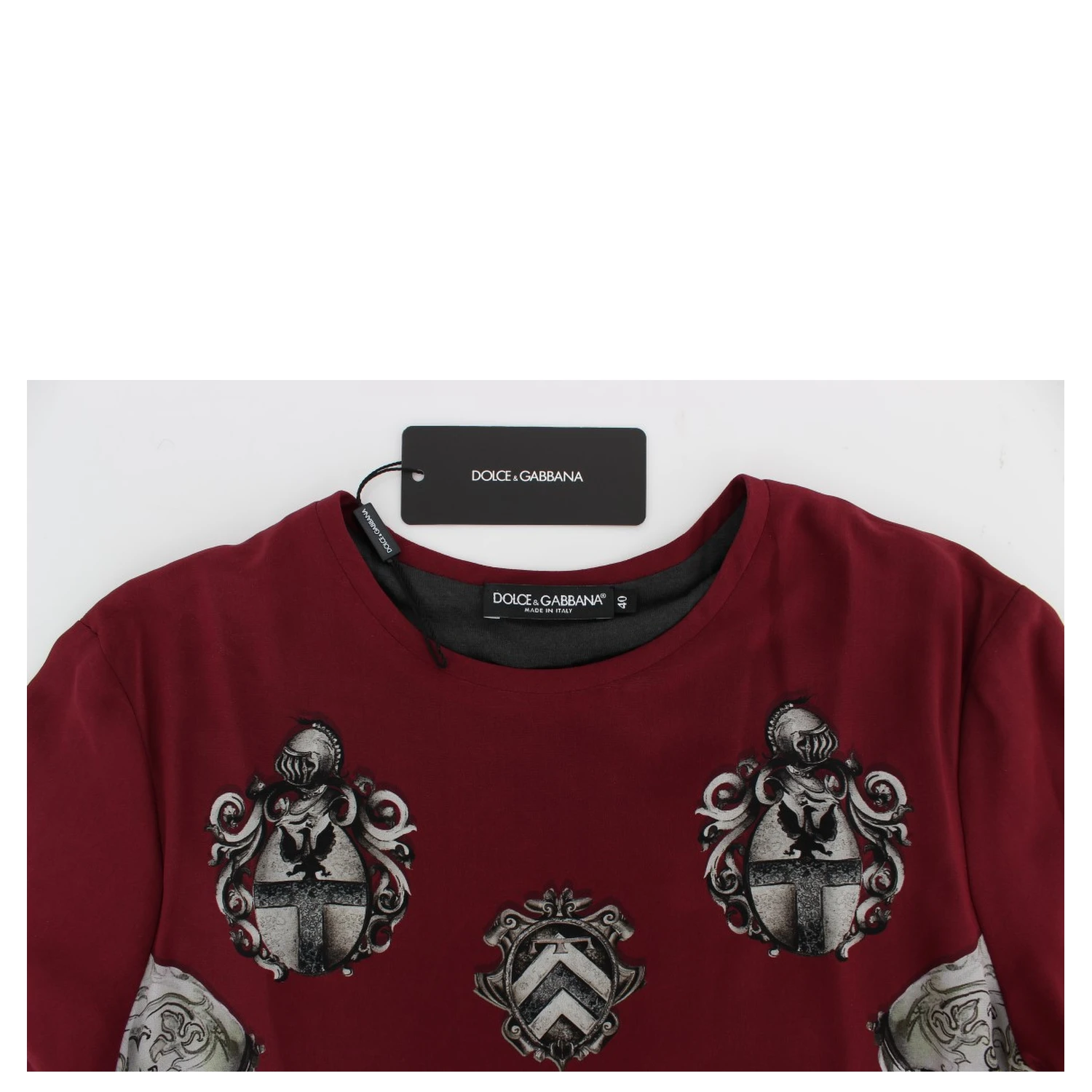 Red Knight Print Silk Blouse T-shirt