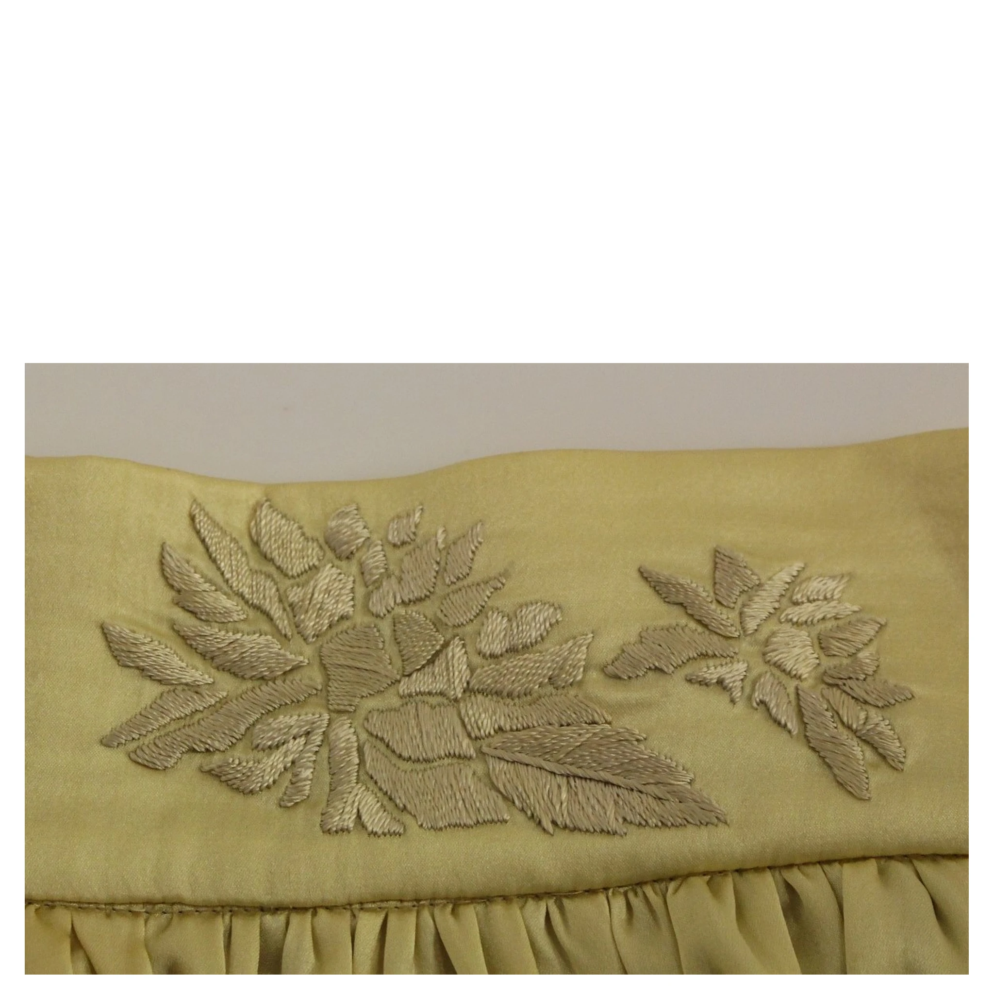 Beige Floral Embroidery Mini Skirt