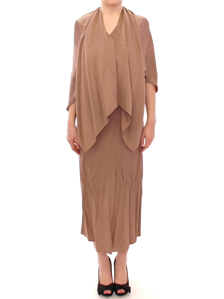 فستان كوكتيل بني اللون من الحرير المنسدل بقصة ضيقة