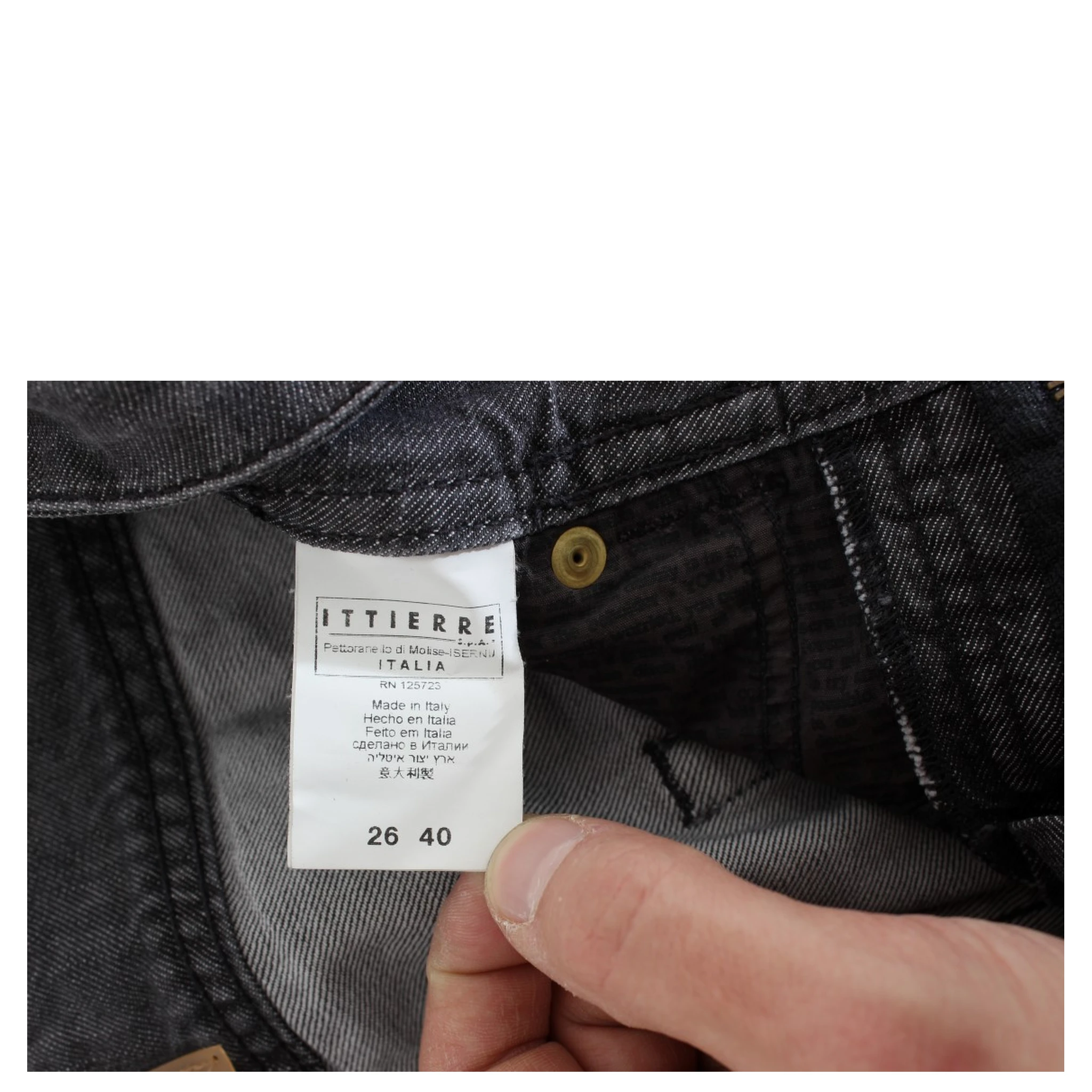 Gray Wash Cotton Torn Straight Fit Jeans