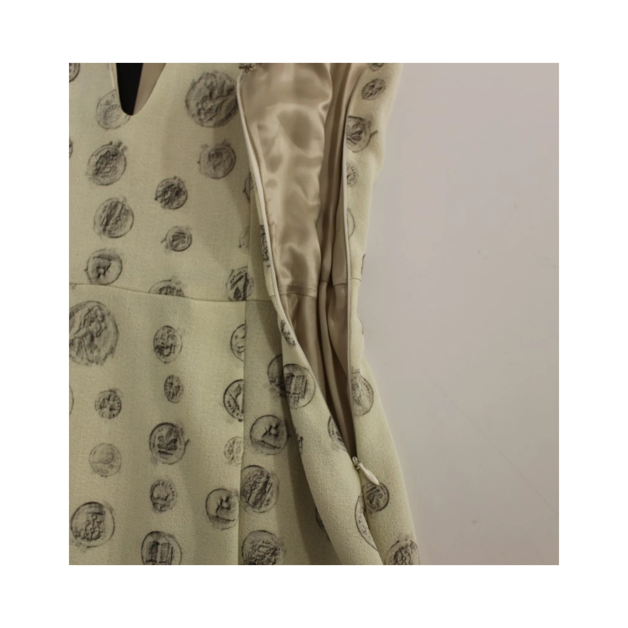 White Printed Shift V-neck Sheath Dress