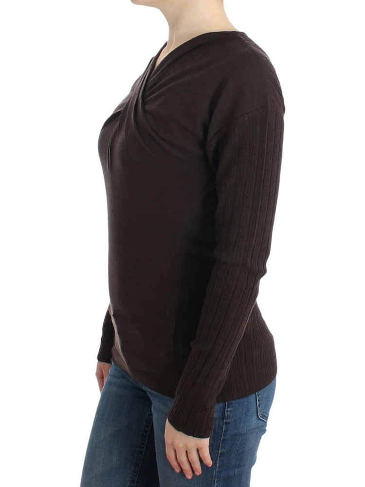 Brown knitted wool sweater alternative