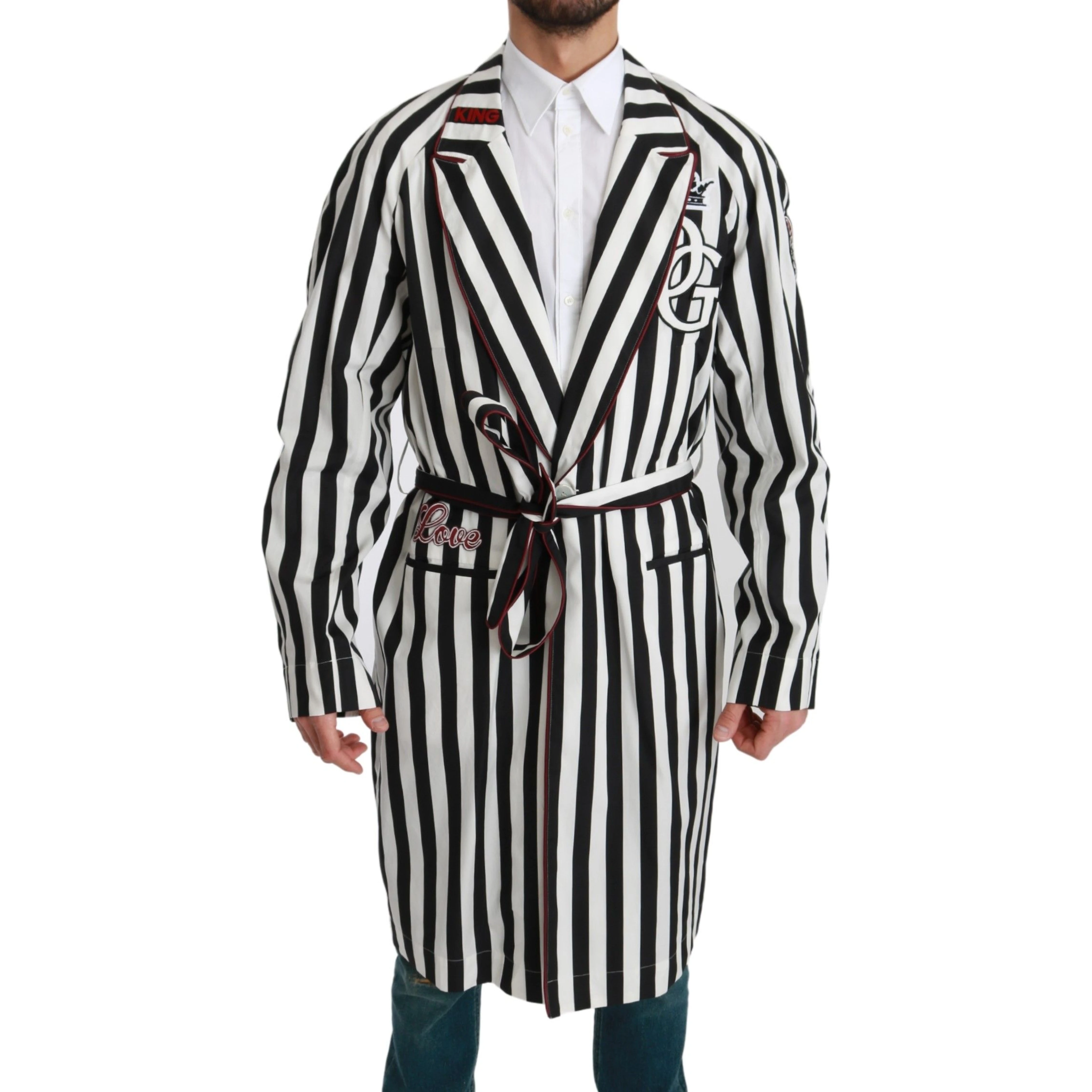 Black Coat Nightgown White Cotton Robe