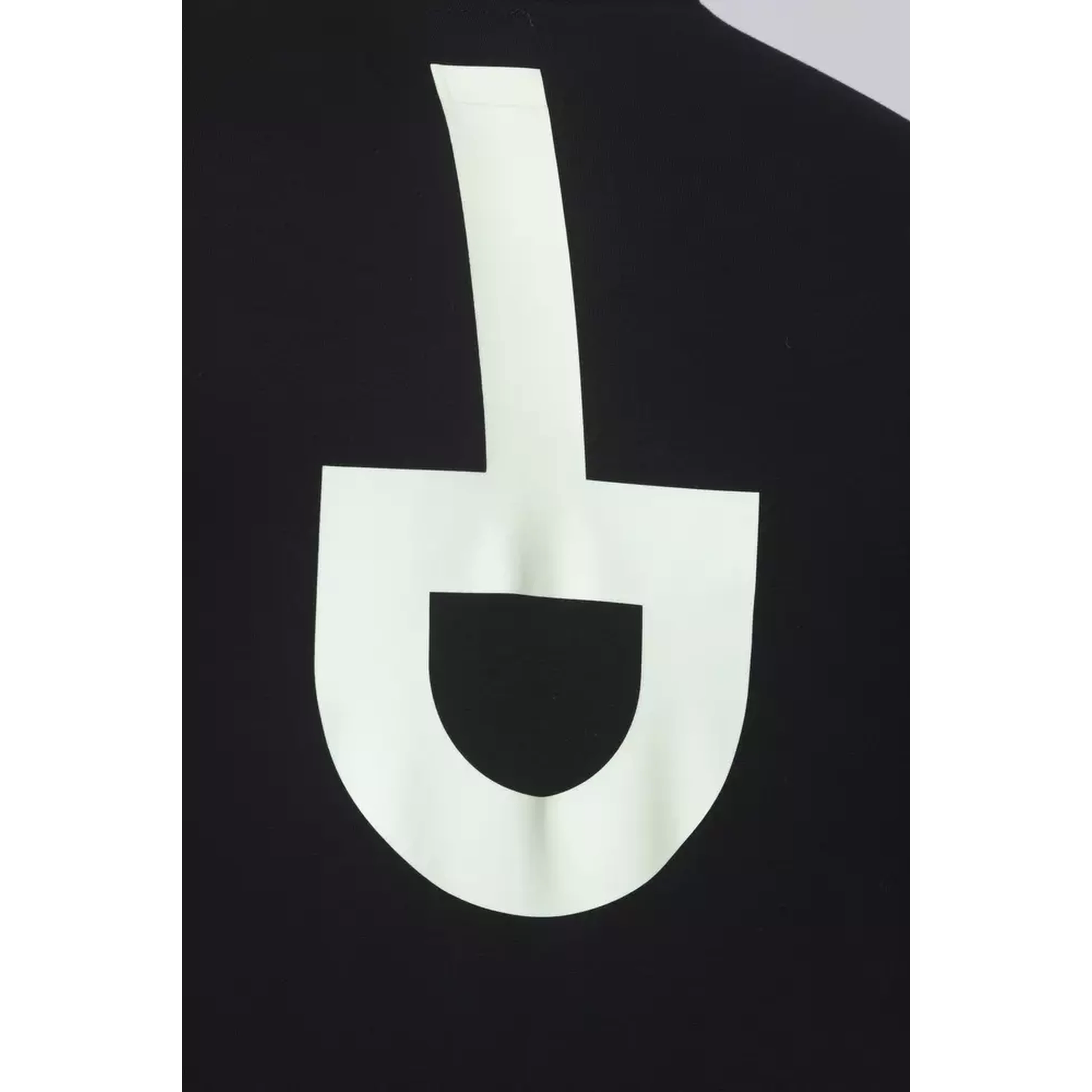 تيشيرت قطني أسود