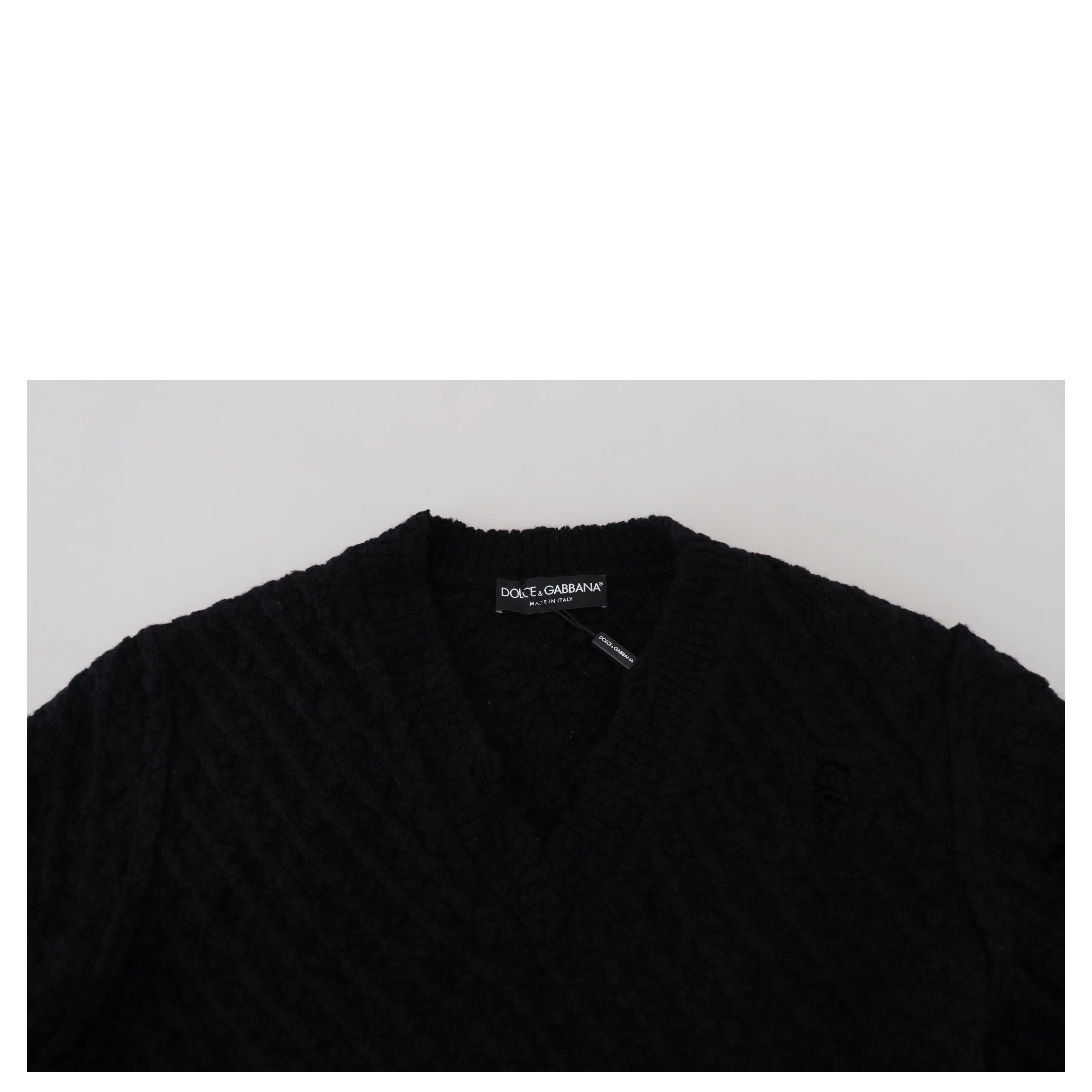 Black Wool V-neck Knitted Pullover Sweater