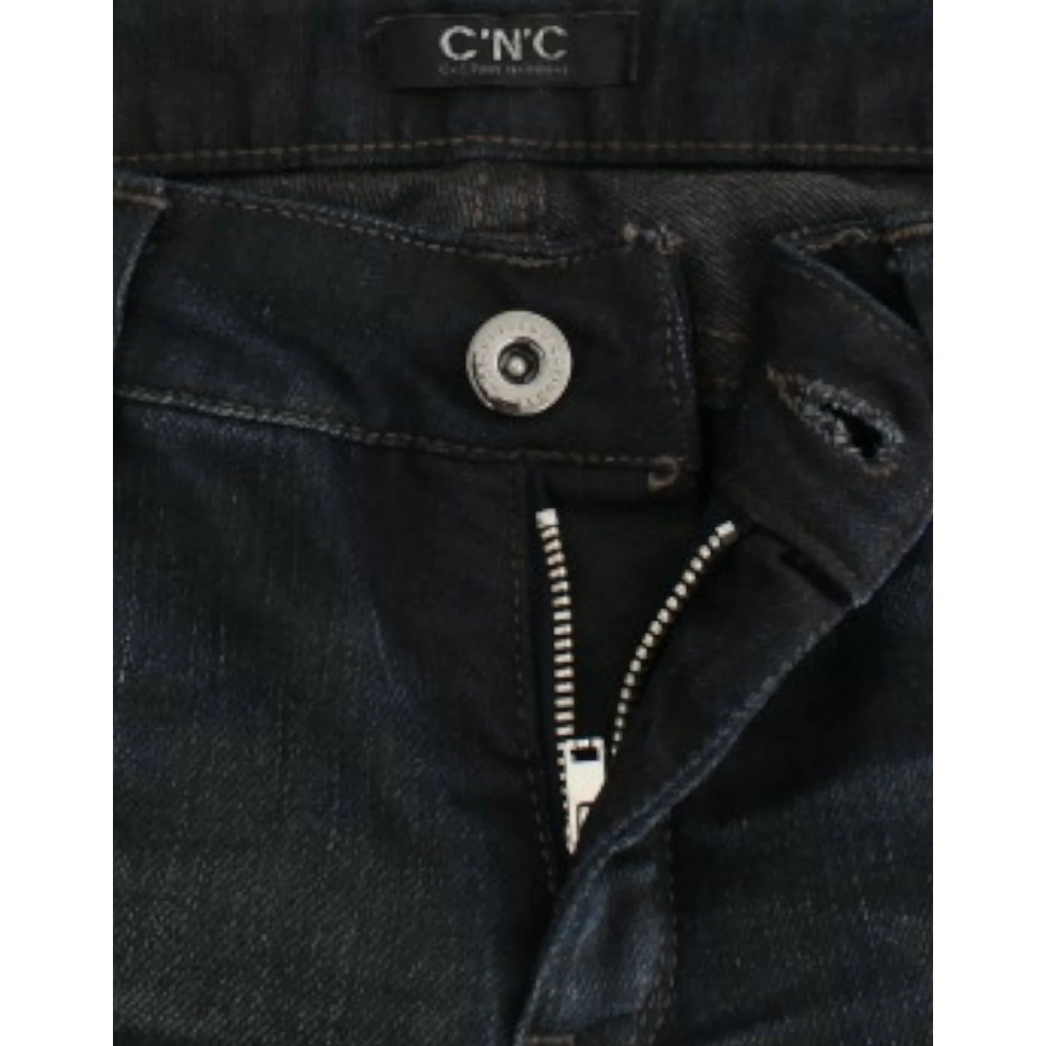 Blue skinnny leg jeans