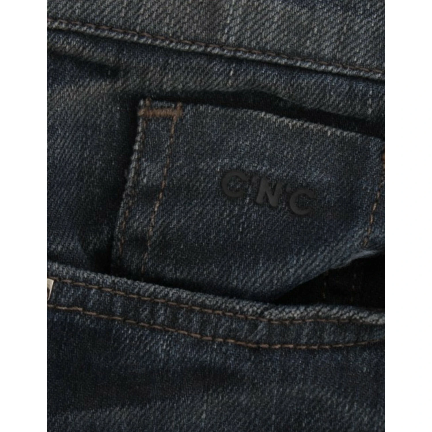 Blue skinnny leg jeans