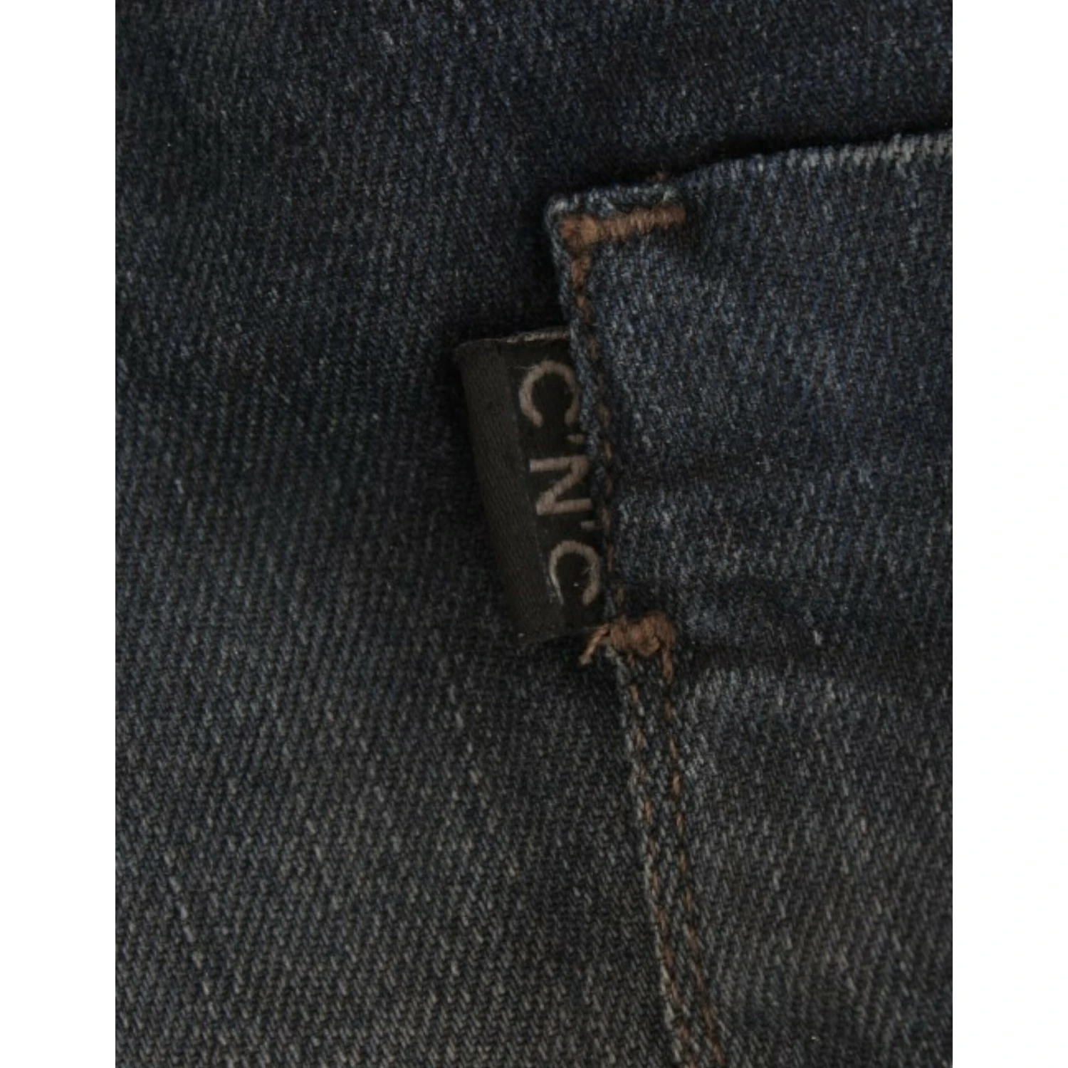 Blue skinnny leg jeans
