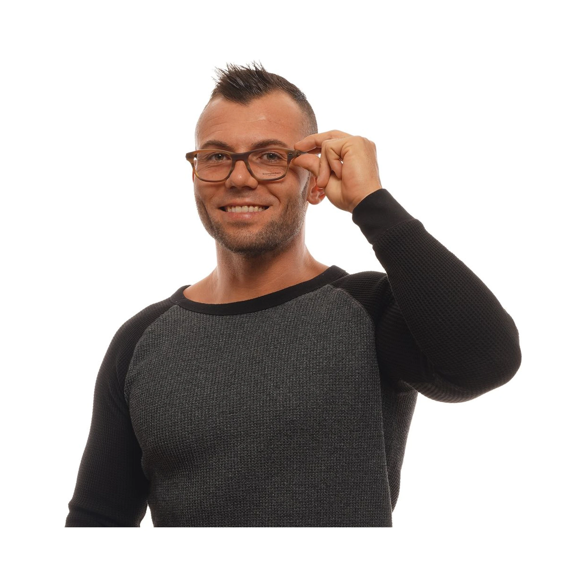نظارات بلاستيكية بنية اللون (إطارات)