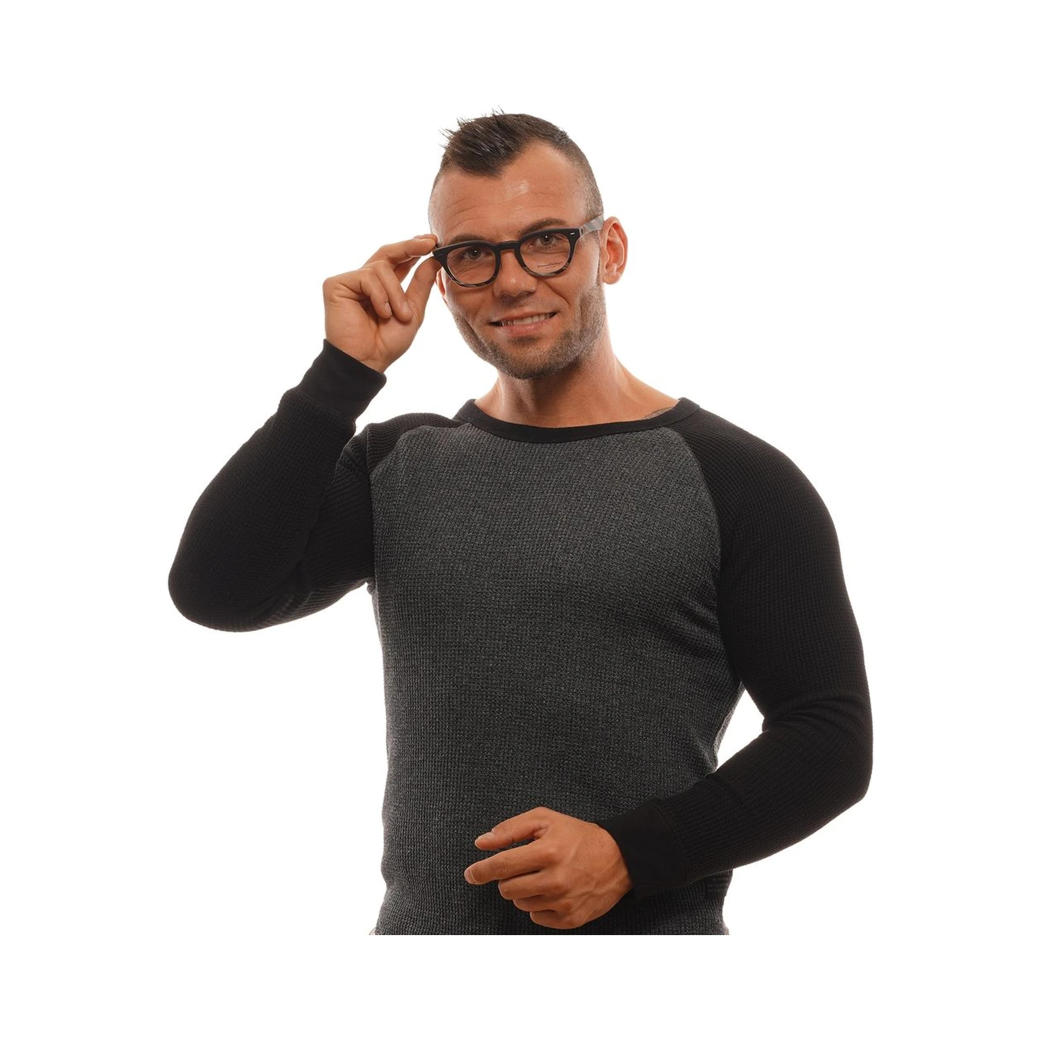 نظارات بلاستيكية سوداء (إطارات)
