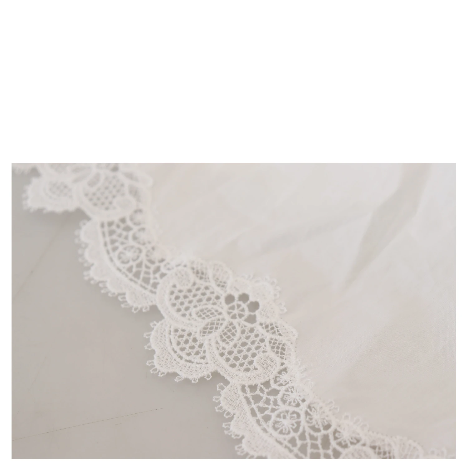 White Cotton Lace Trim Turtle Neck Blouse Top