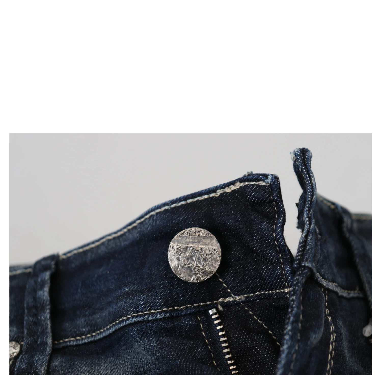 Blue Washed Cotton Slim Fit Women Denim Jeans