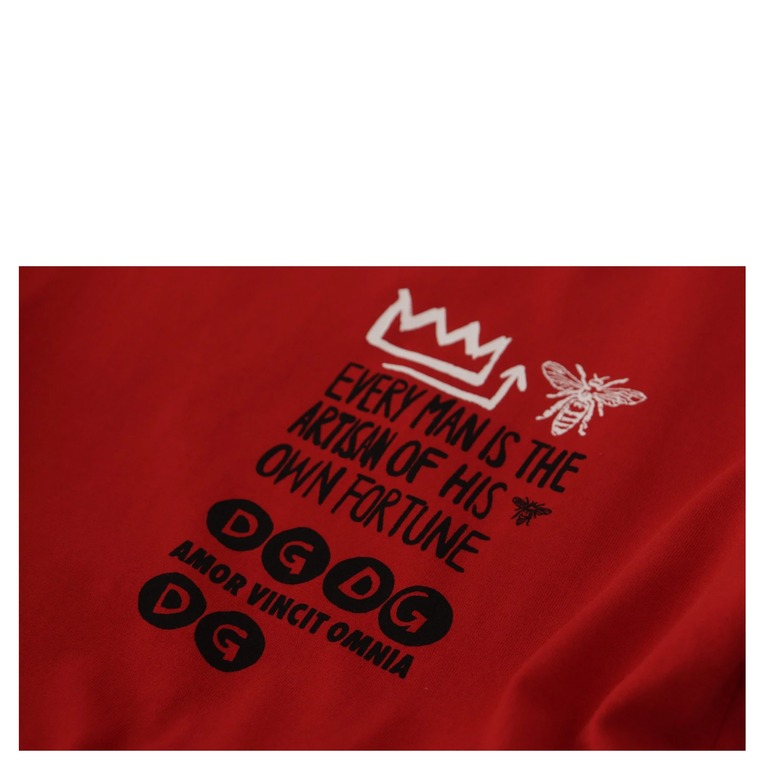 Red Amor Vincit Omnia Crewneck T-shirt