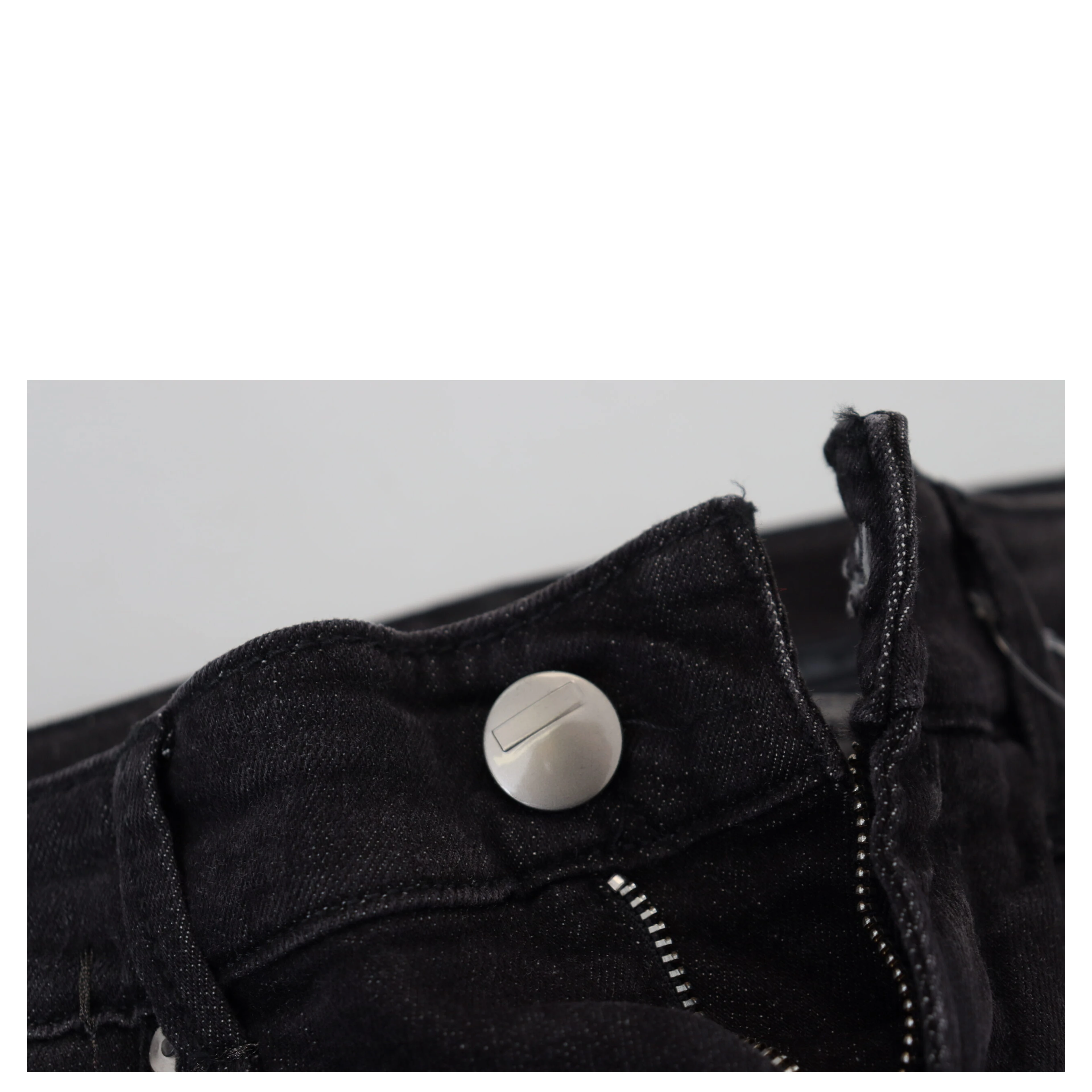 Black Cotton Low Waist Slim Fit Women Casual Denim Jeans