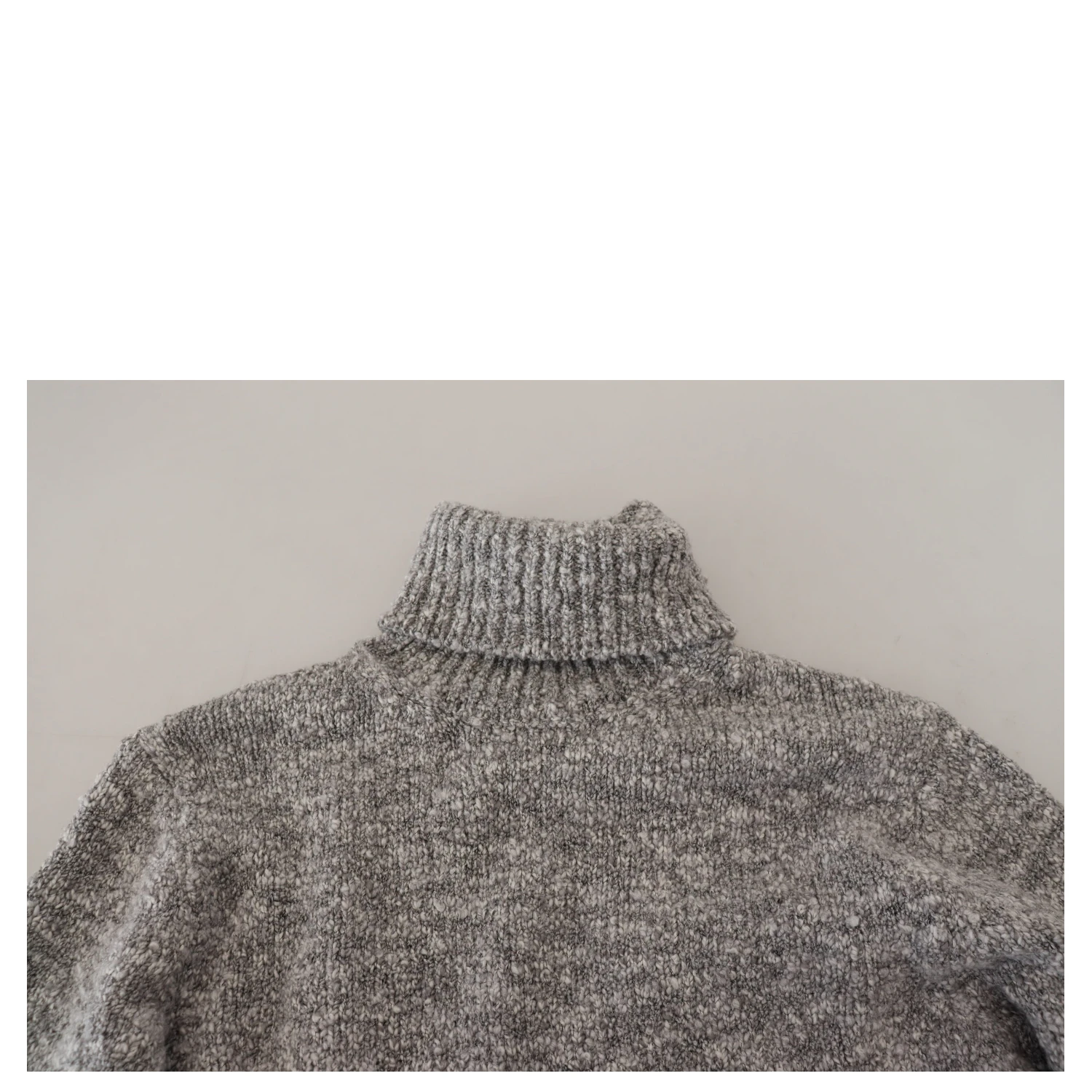 Gray Wool Knit Turtleneck Pullover Sweater