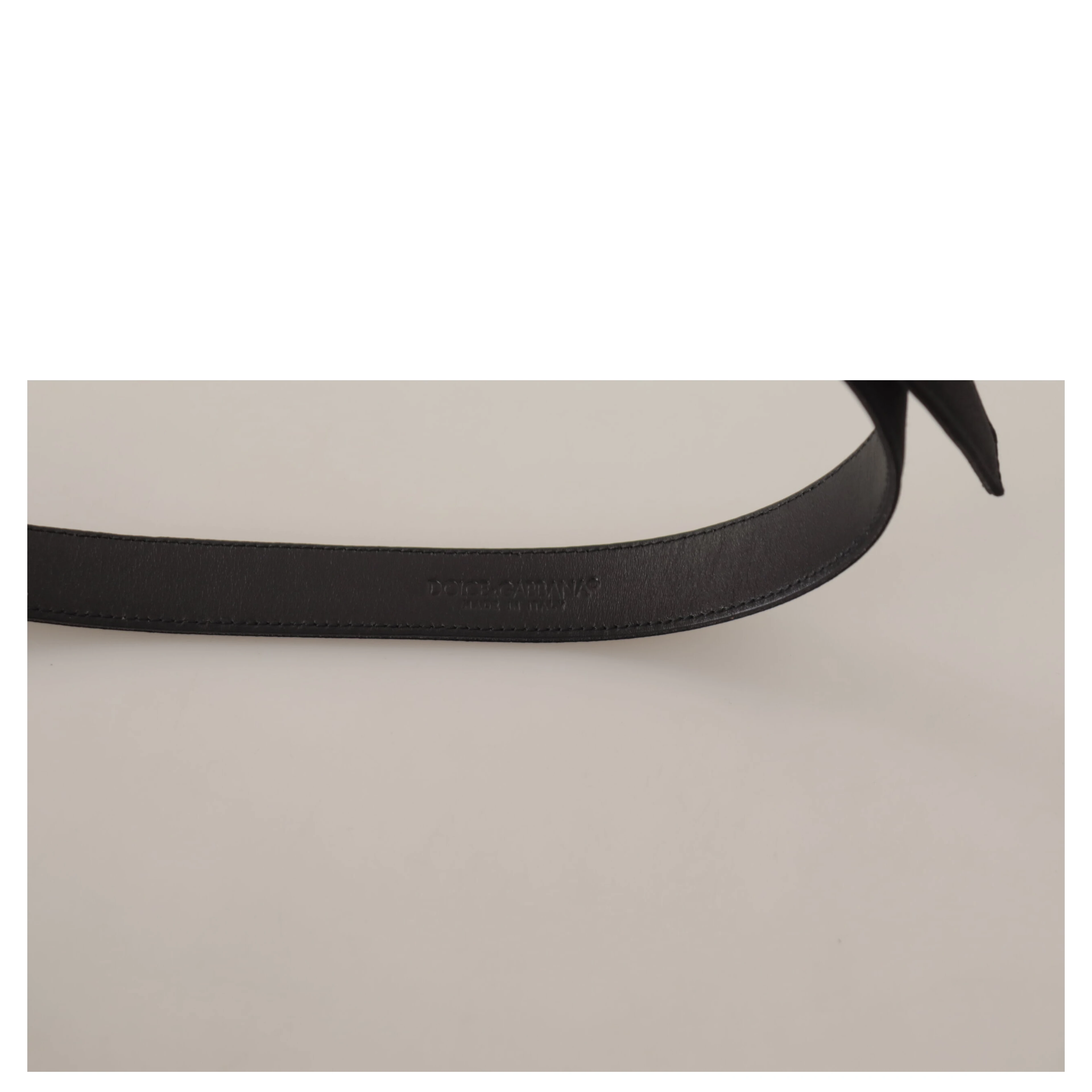 Black Calfskin Leather Vintage Metal Buckle Belt