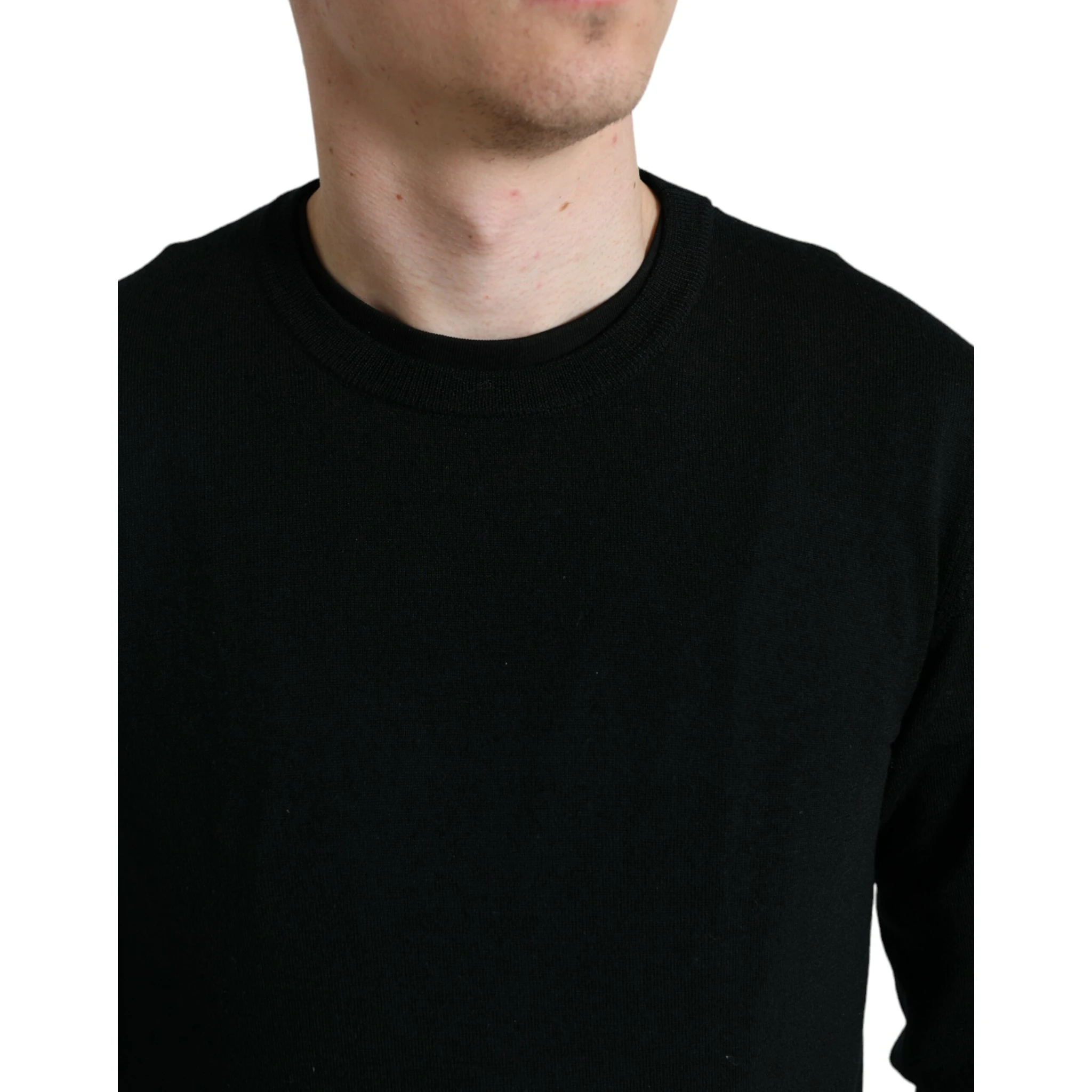 Black Wool Round Neck Pullover Sweater