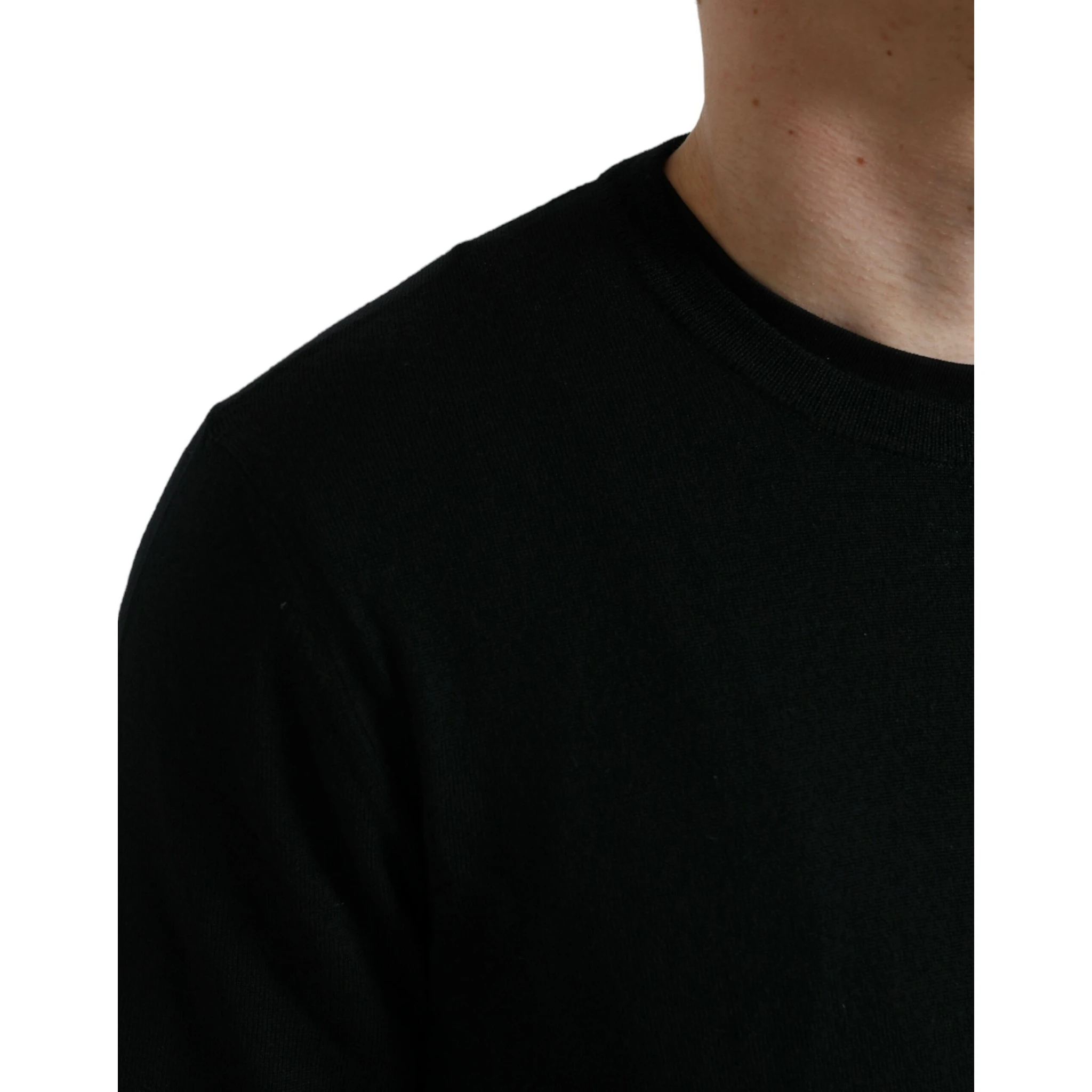 Black Wool Round Neck Pullover Sweater