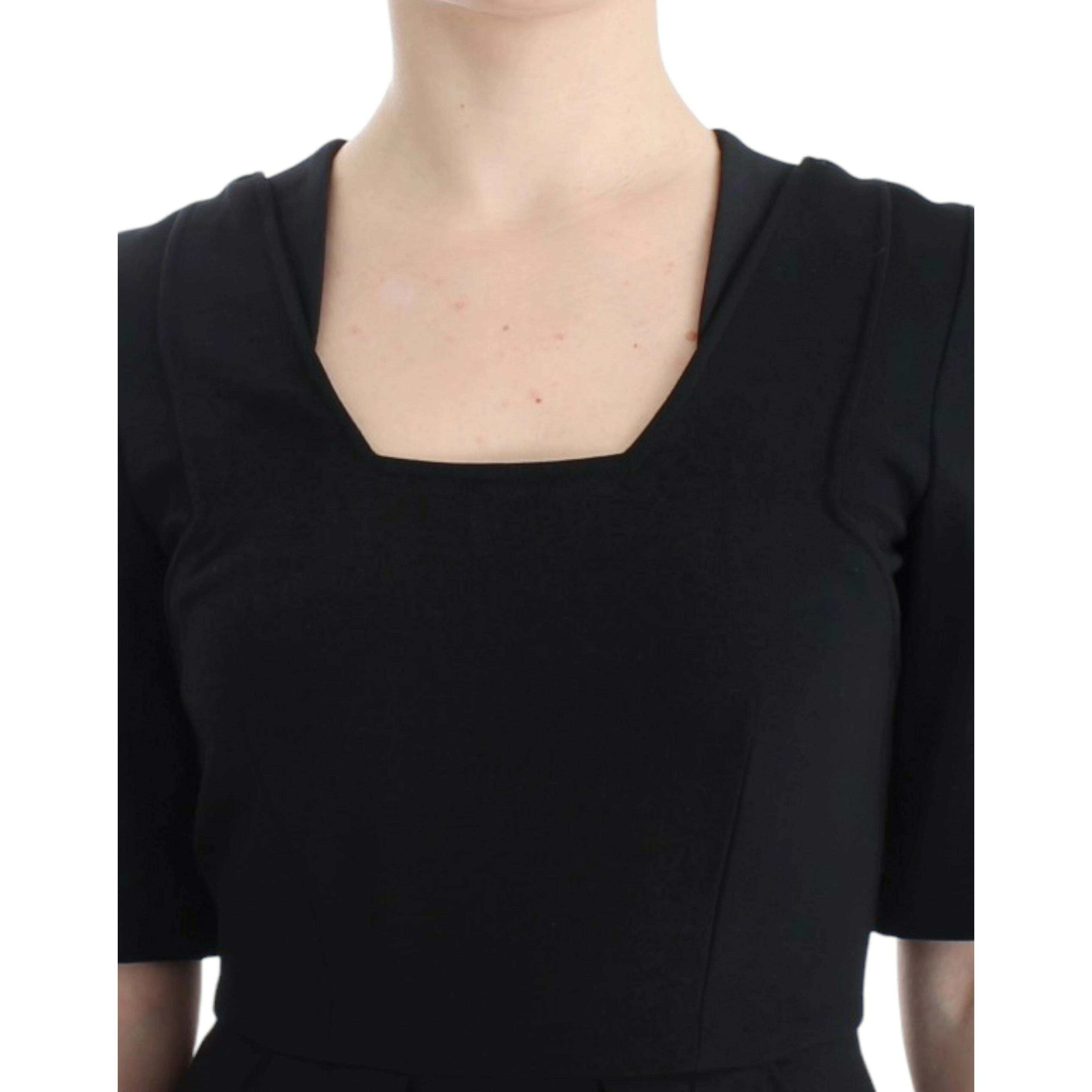 Black short sleeve venus dress