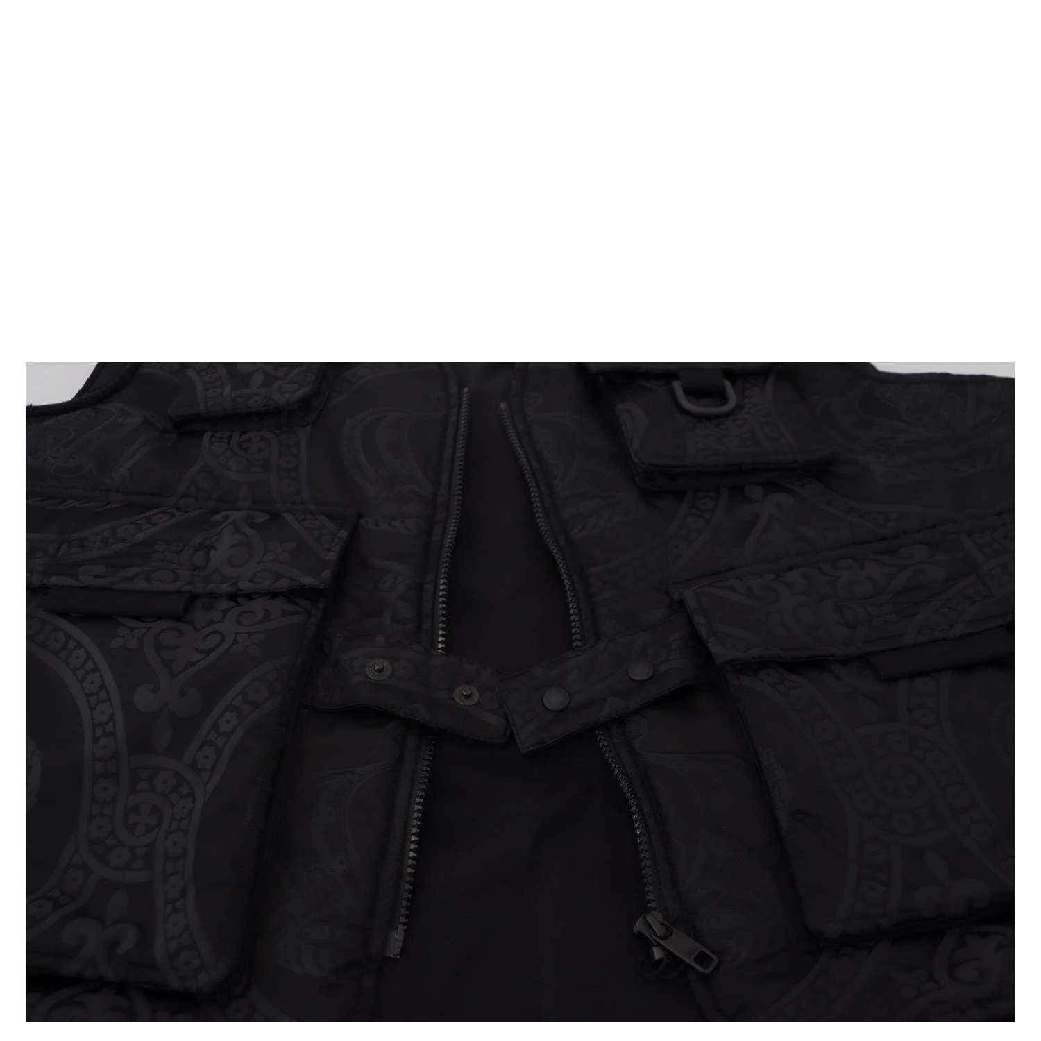 Black Nylon Full Zip Sleeveless Jacket
