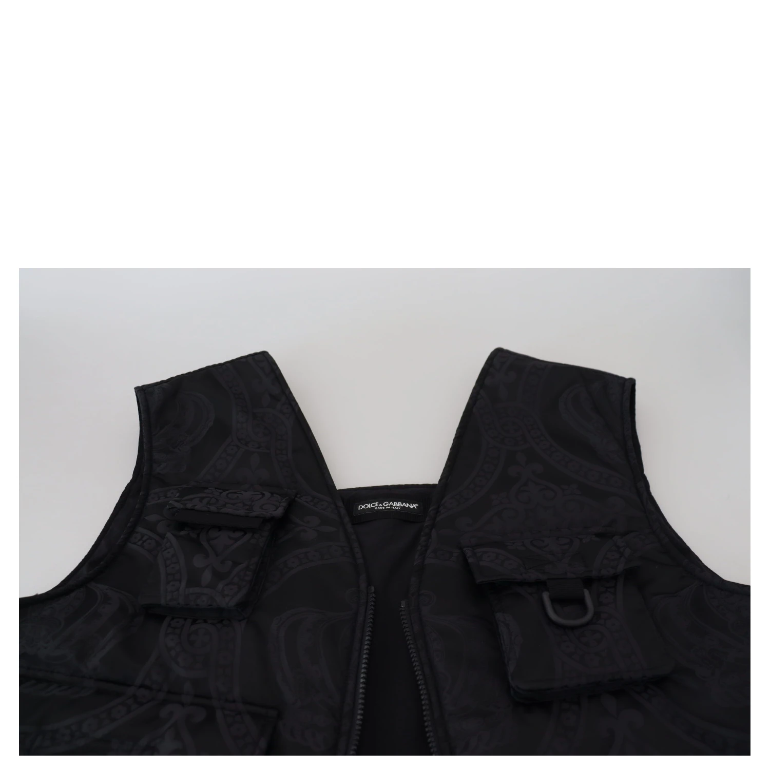 Black Nylon Full Zip Sleeveless Jacket