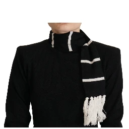 Black Cashmere Turtleneck Pullover Sweater