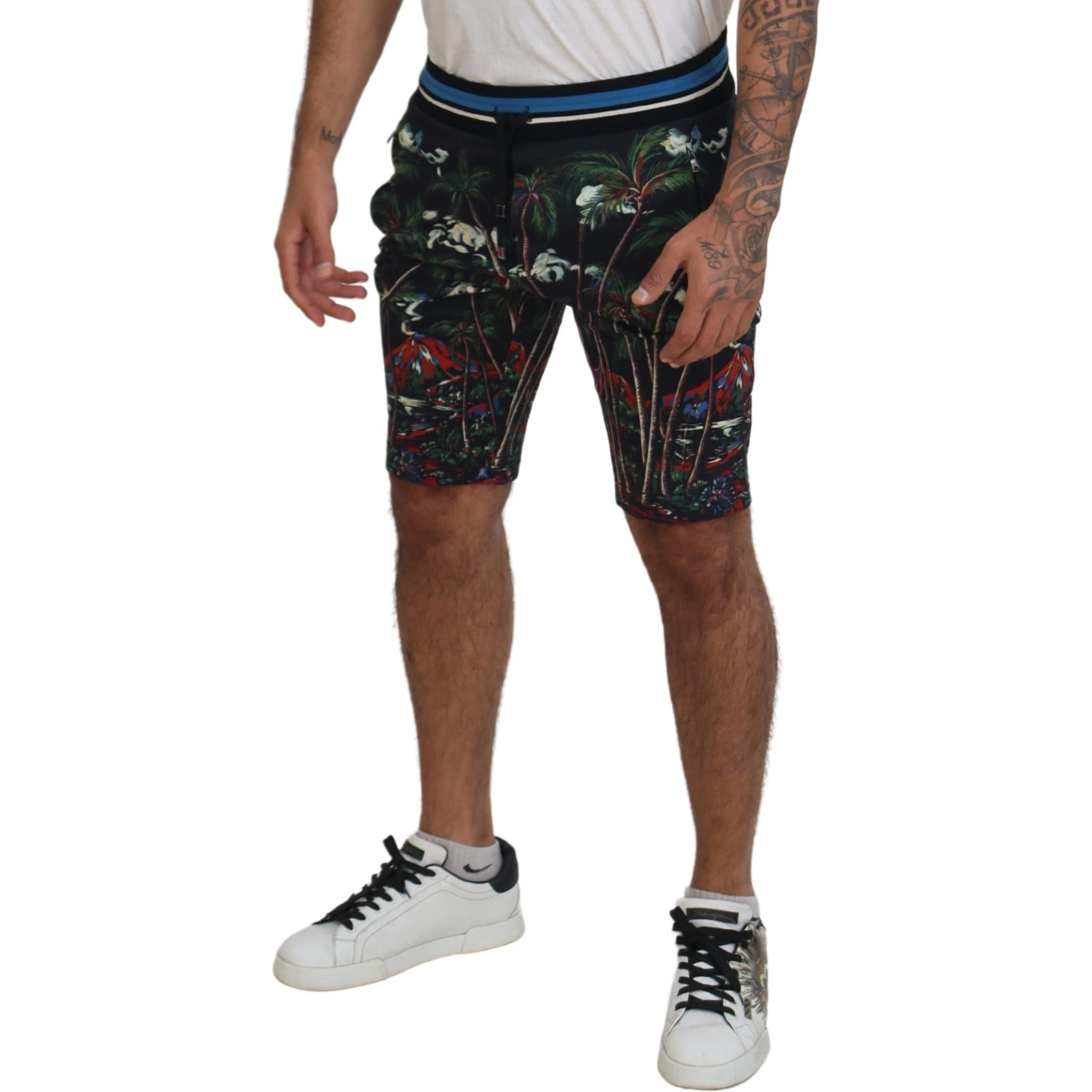 Black Cotton Volcano Print Casual Shorts