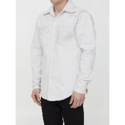 قميص من قماش الدنيم القطني