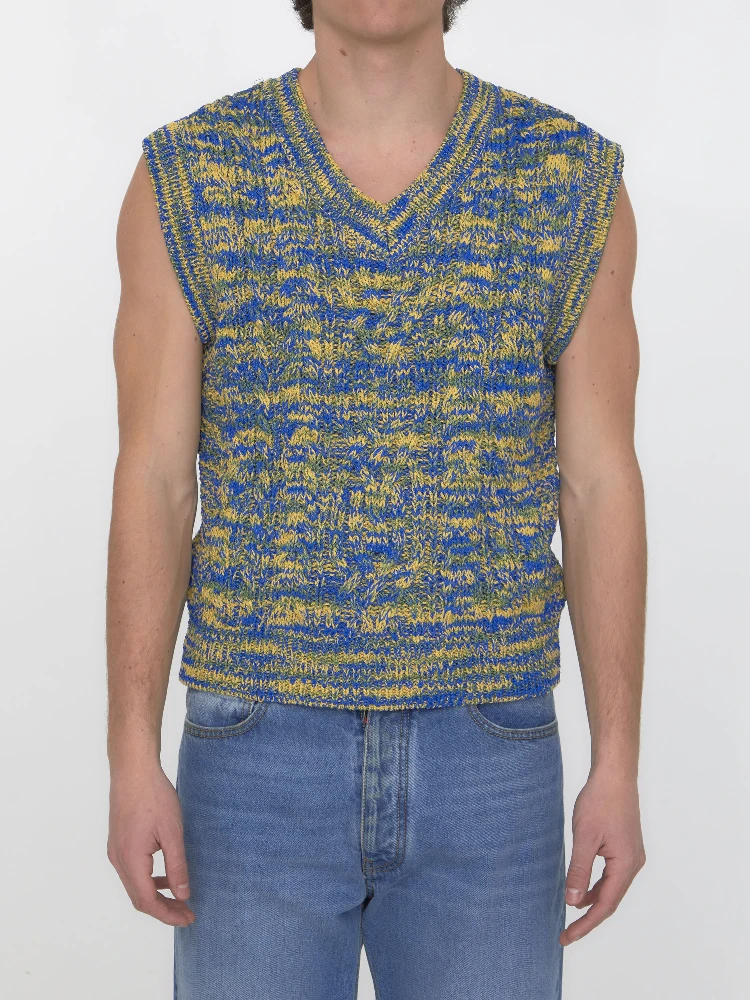 Cable-knit vest