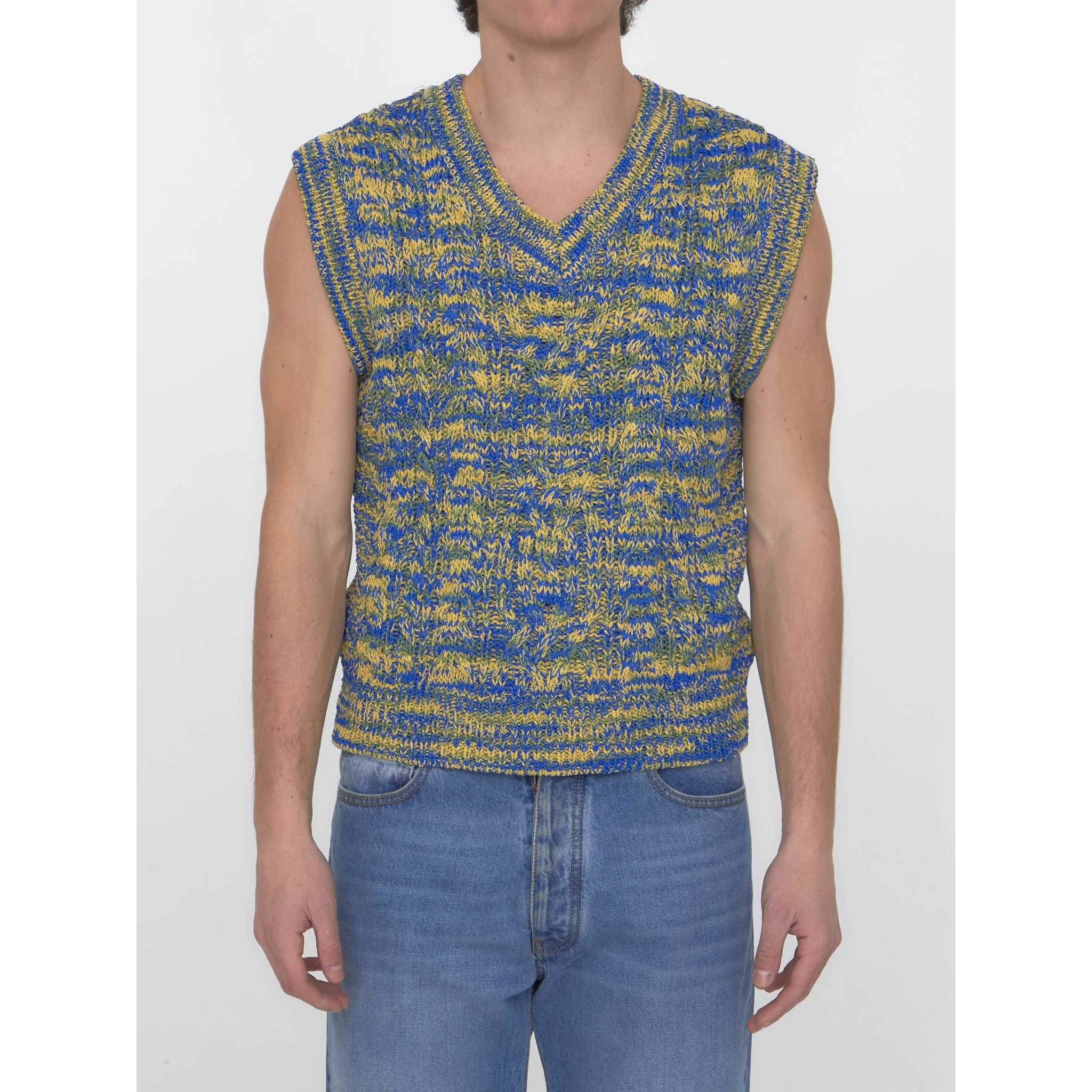 Cable-knit vest