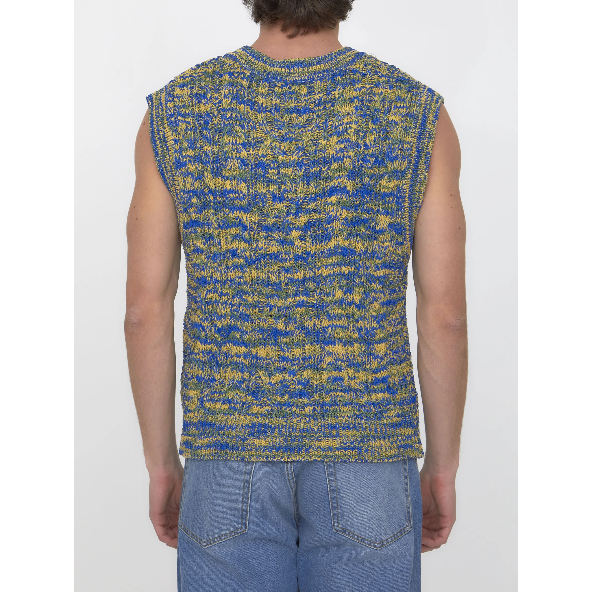 Cable-knit vest