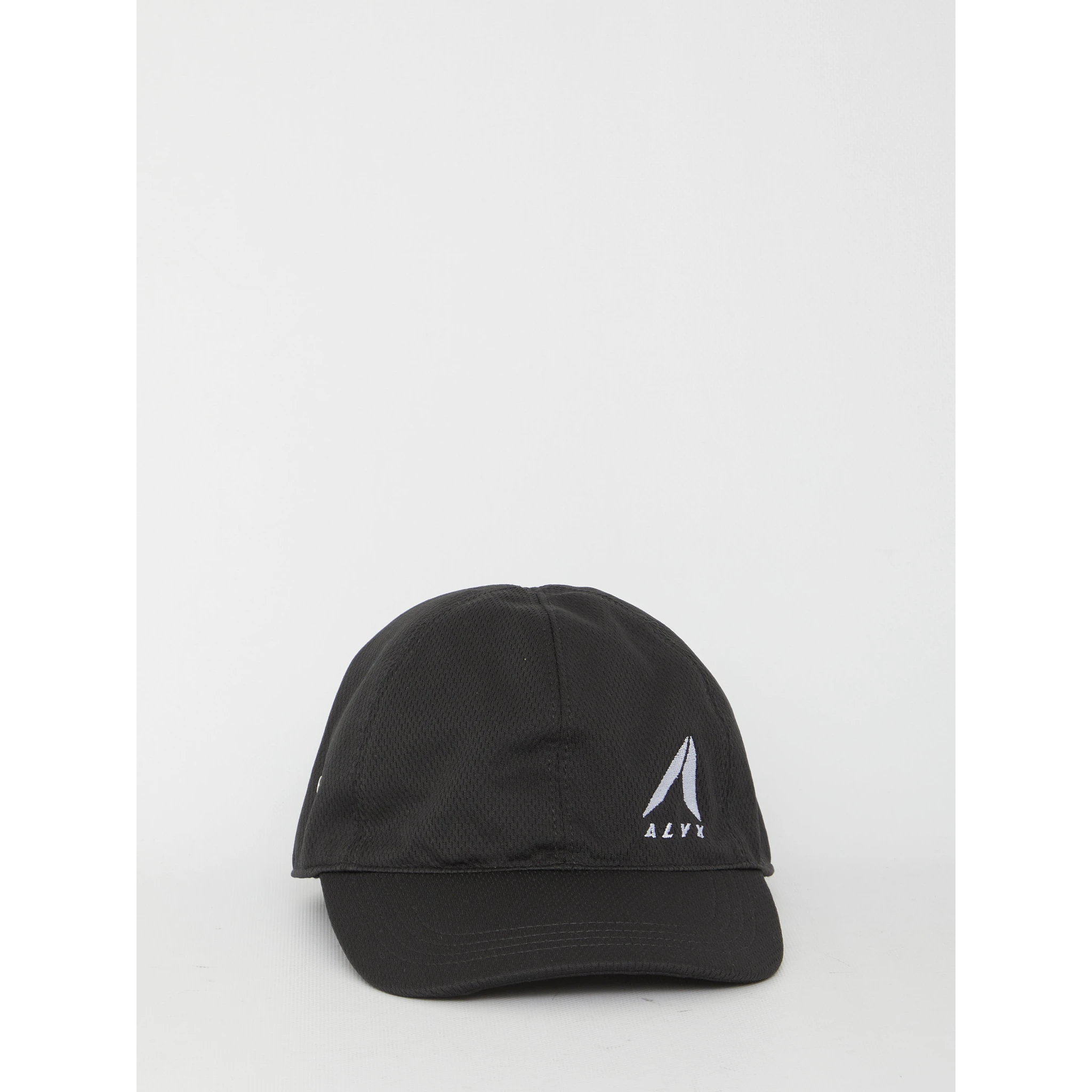 Mesh logo hat