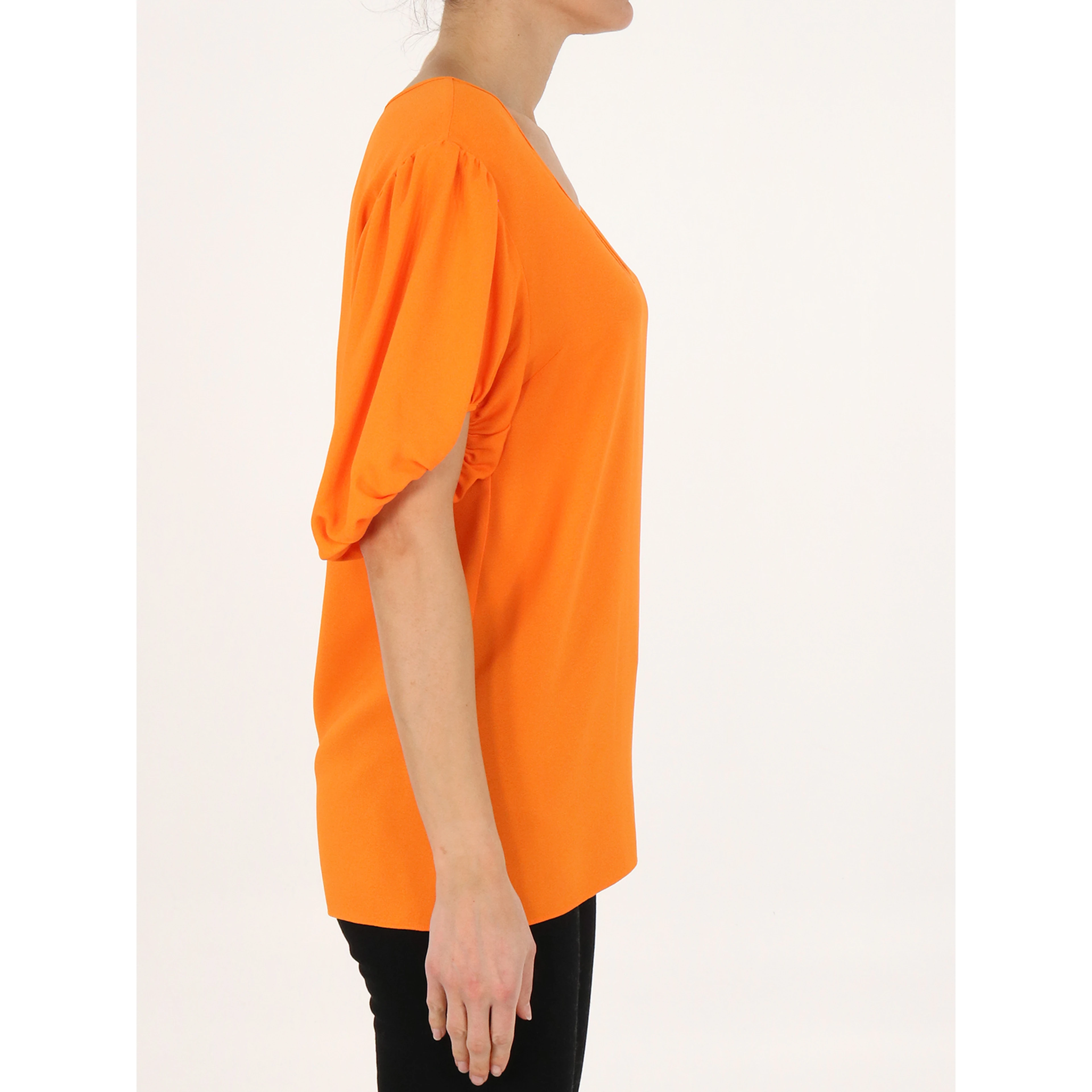Orange top